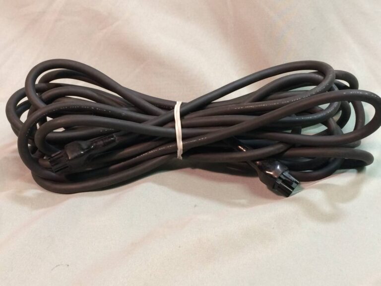 Kenwood PG-4 Control Extensión Cable for a Kenwood TS-50 and AT-50 (6 m)