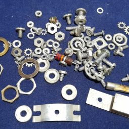 Hammarlund HQ-140-X Original Screws Used