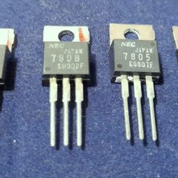 Yaesu FT-707 Original Transistor Nec 7805 Used Pair