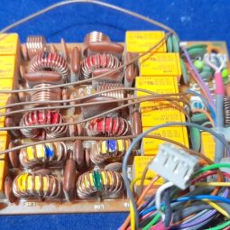 Yaesu FT-80C Original Relay Board F2948000A Used