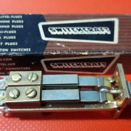 1 PCS Scarce Vintage Switchcraft Part 160312D NOS